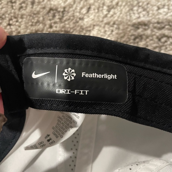 Nike Youth Featherlight Cap - Picture 3 of 4